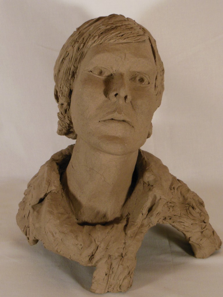 sculpture tête de femme en terre cuite (2)